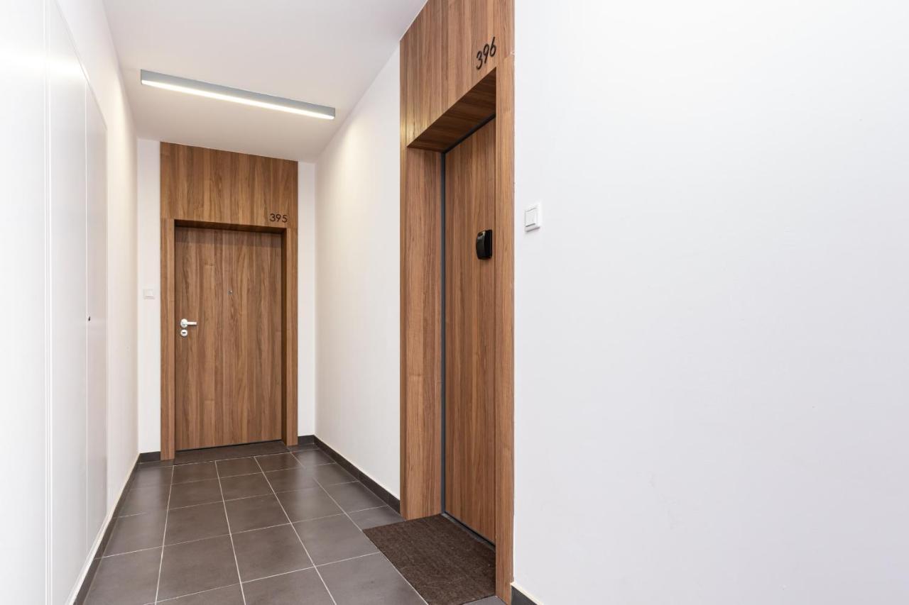 Apartments Varsovia Kasprzaka By Noclegi Renters Exterior photo